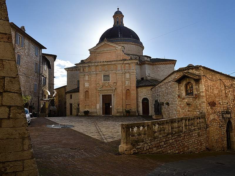 MAK_2928.jpg - La Chiesa Nuova, dietro la casa natale di San Francesco.