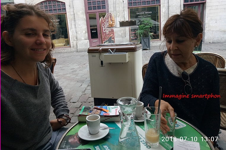 15-130714.jpg - La colazione delle turiste.