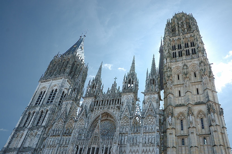 87-DSC_5813.jpg - La belle e imponente Cattedrale di Notre-Dame, è uno dei massimi capolavori dell'architettura gotica.