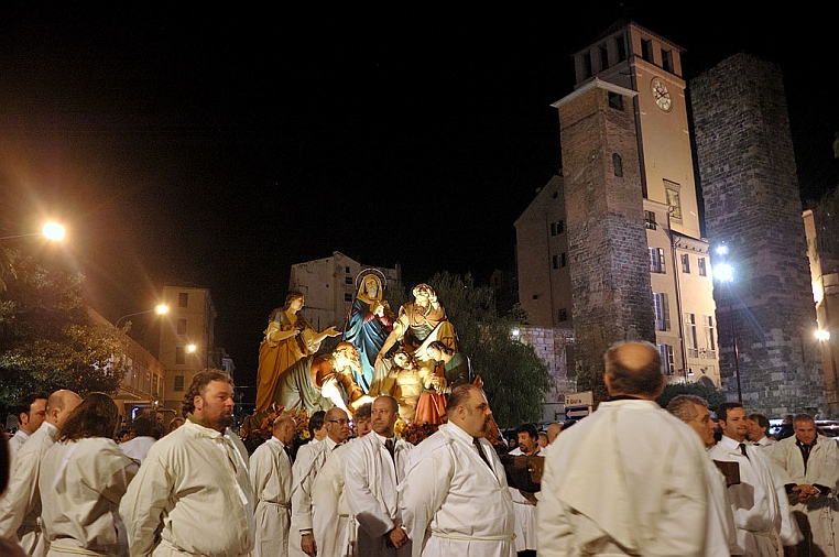 DSC_0288-b-OK.jpg - E’ la più pesante di tutta la Processione (circa 18 quintali),