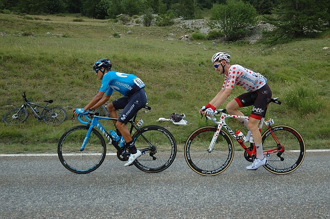 DSC_6646.jpg - Andrey Amador e la maglia a point Tim Wellens. A Parigi la magia sarà indossata da Romain Bardet.