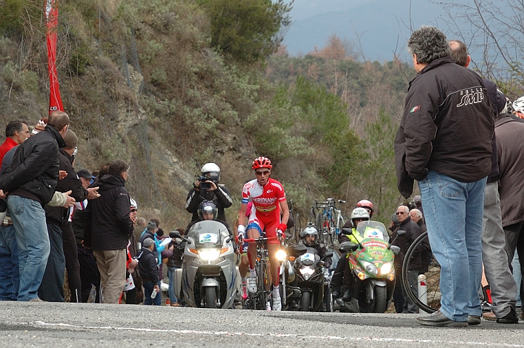 DSC_3172.jpg - Ultimo passaggio: ancora passo Paravenna ,Patrick Sinkewitz, l’iniziatore della fuga decisiva.
